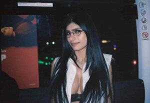Mia Khalifa Biography 